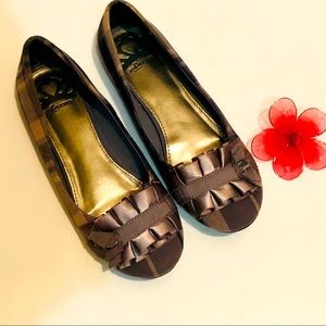 📦Fergalicious plaid flats with ruffle design